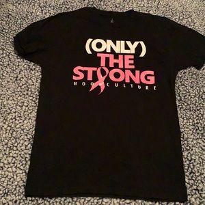 Like new Men’s Hoop Culture breast cancer awareness tee